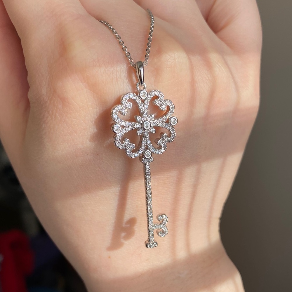 Key necklace